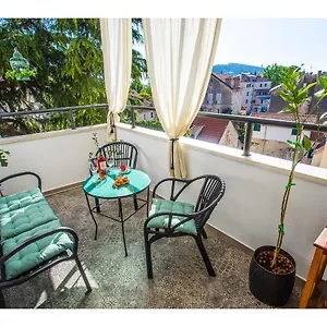 Boutique City Center View Appartement Split